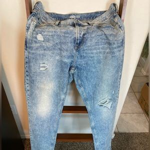 Old navy men’s pants, size 38 Relaxed Slim